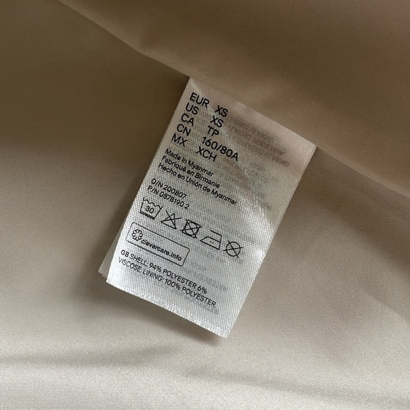 H&M Cream Lightweight Oversized Button Down Shacket - Picture 12 of 13